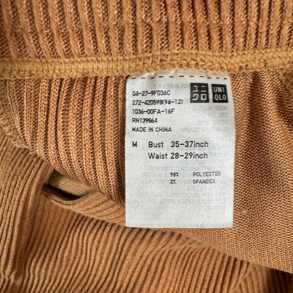 Uniqlo washable ribbed knit pants, Medium, Brown trousers - Picture 3 of 4
